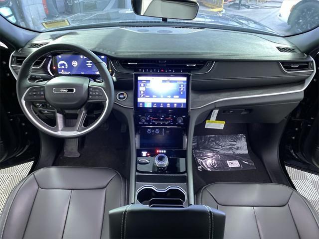 new 2025 Jeep Grand Cherokee car, priced at $41,605