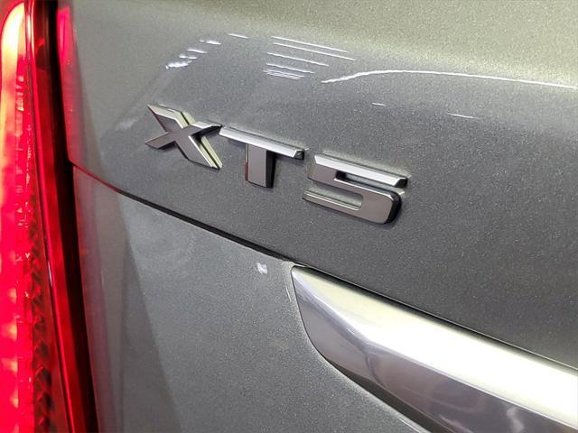 used 2024 Cadillac XT5 car, priced at $43,468