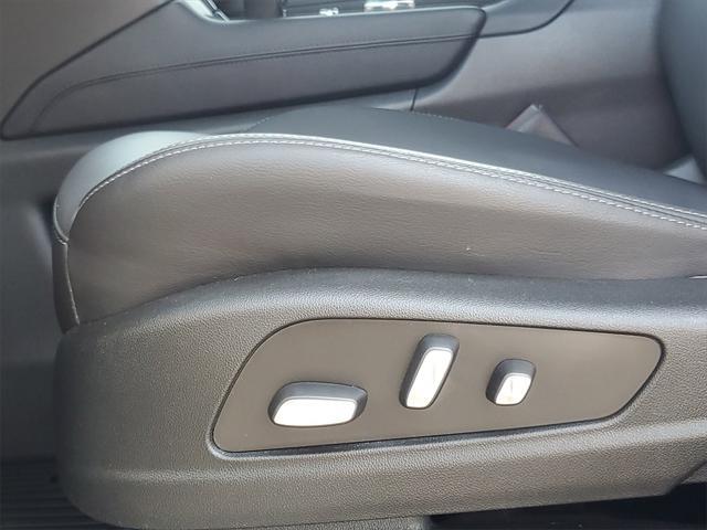 used 2024 Cadillac XT5 car, priced at $43,468