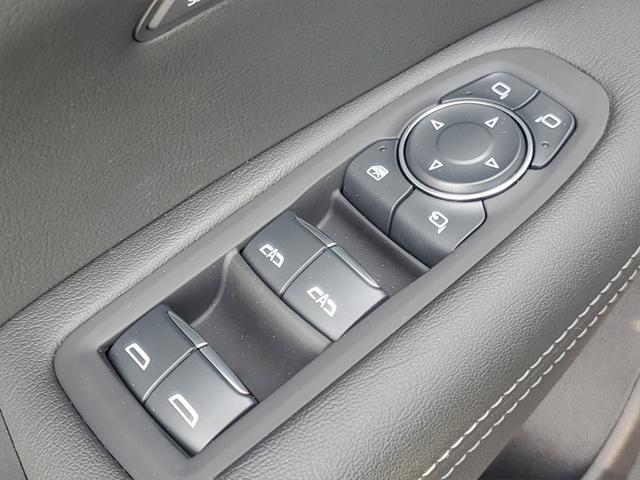 used 2024 Cadillac XT5 car, priced at $43,468