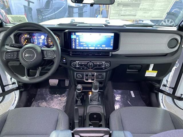 new 2025 Jeep Wrangler car, priced at $47,662