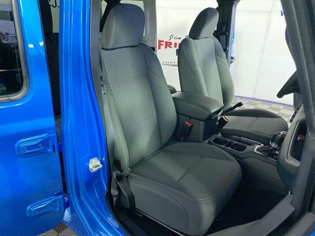 new 2025 Jeep Wrangler car, priced at $43,876