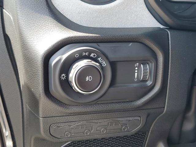 new 2025 Jeep Wrangler car, priced at $44,540