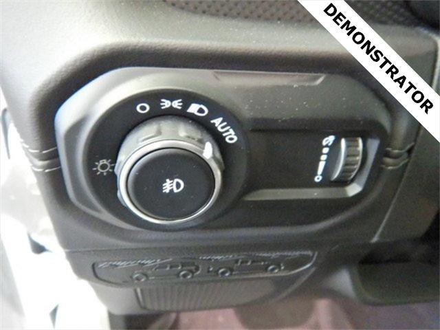 new 2025 Jeep Wrangler car, priced at $54,989