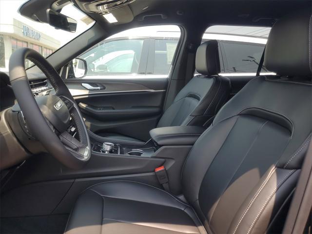 new 2025 Jeep Grand Cherokee car, priced at $42,605