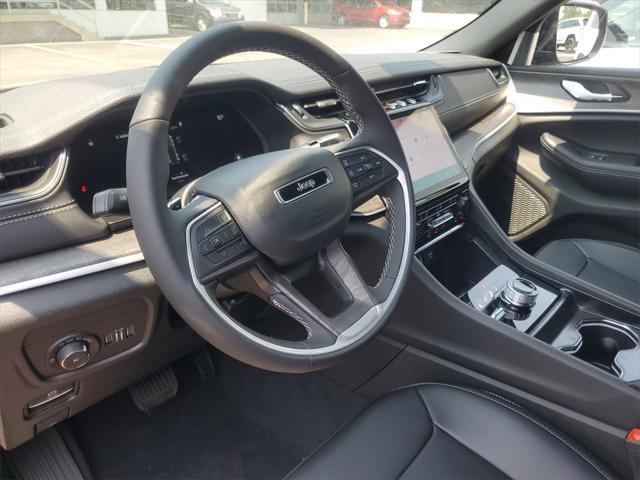new 2025 Jeep Grand Cherokee car, priced at $42,605