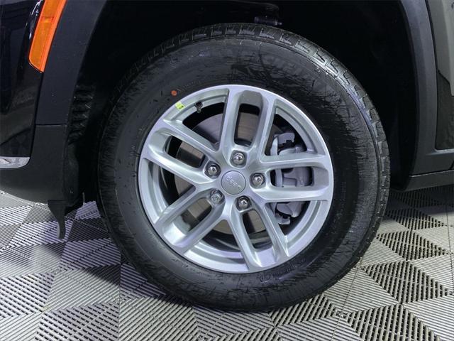 new 2025 Jeep Grand Cherokee L car, priced at $39,848