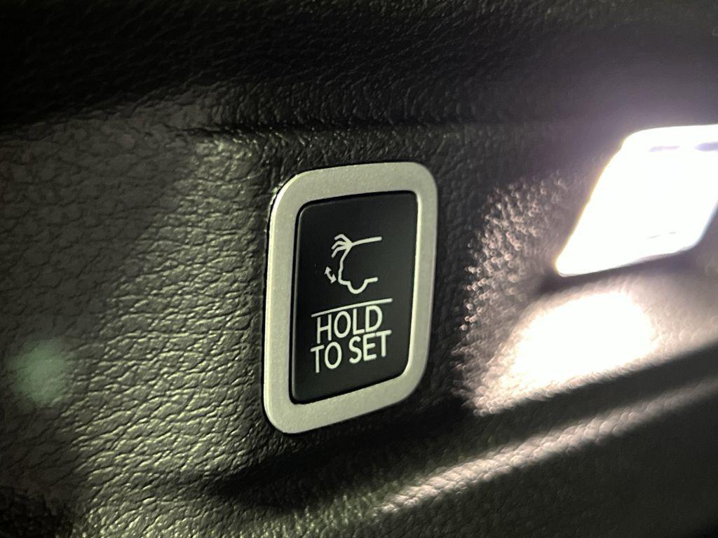 new 2025 Jeep Grand Cherokee L car, priced at $40,156