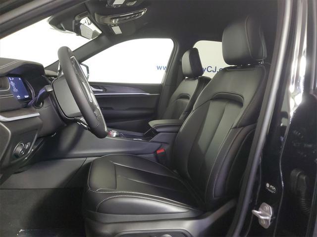 new 2025 Jeep Grand Cherokee car, priced at $41,355