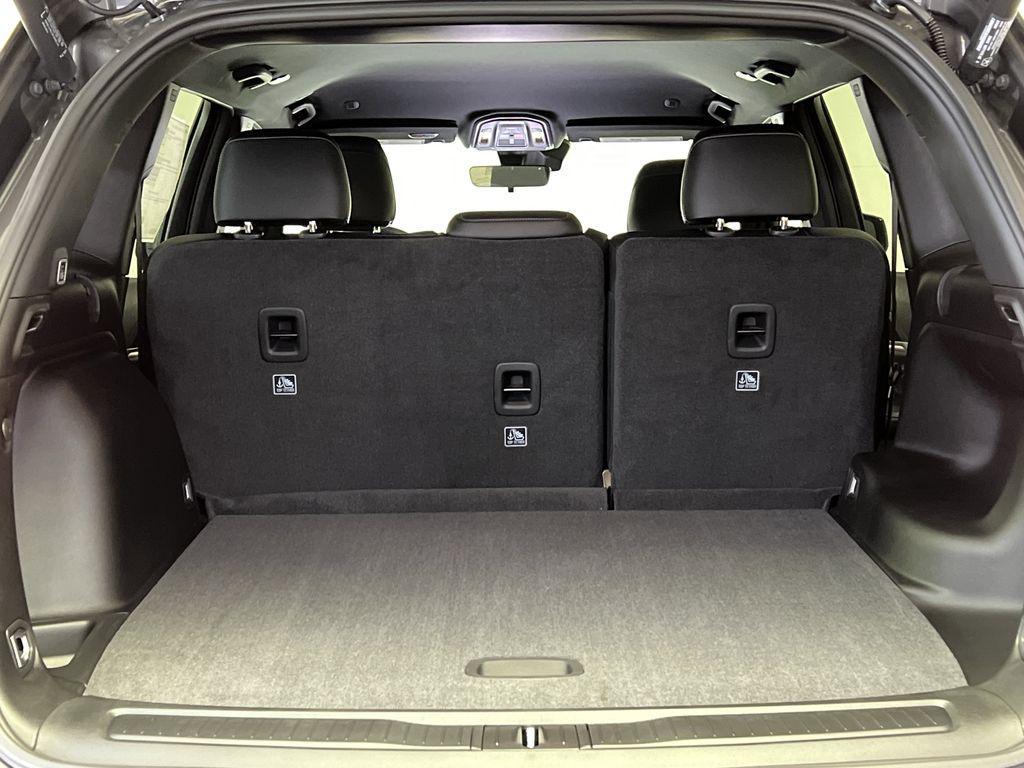 new 2025 Jeep Grand Cherokee car, priced at $40,974