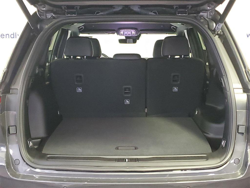 new 2025 Jeep Grand Cherokee car, priced at $43,685