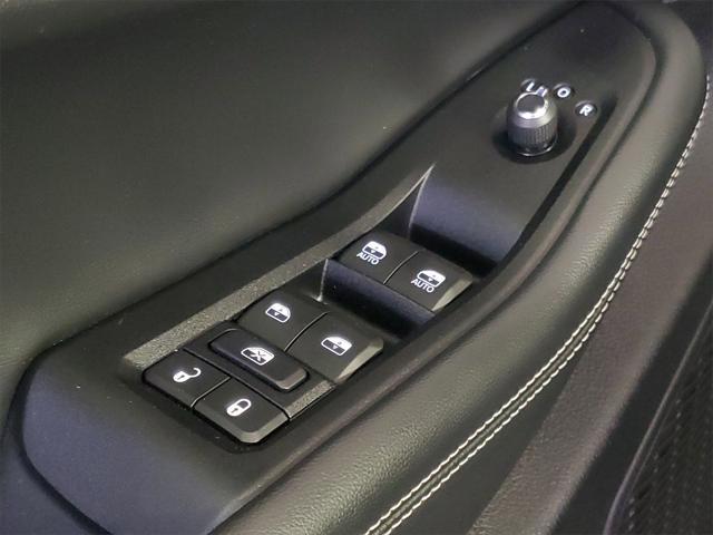 used 2023 Jeep Grand Cherokee car, priced at $33,973