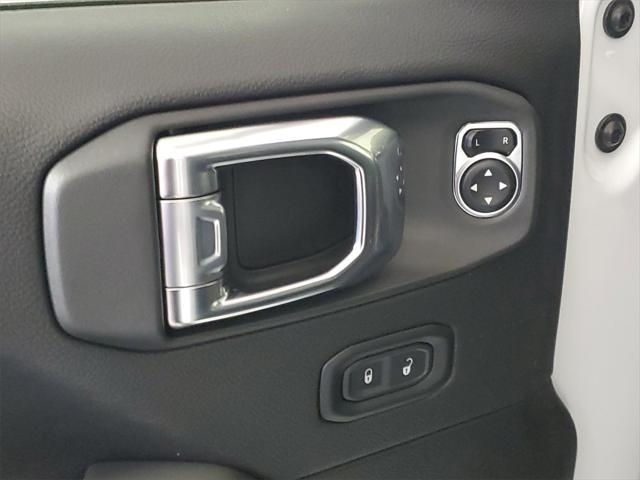 new 2025 Jeep Gladiator car, priced at $46,389