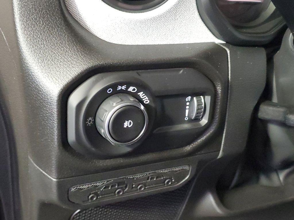 new 2025 Jeep Wrangler car, priced at $46,595