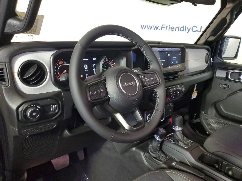 new 2025 Jeep Wrangler car, priced at $46,595