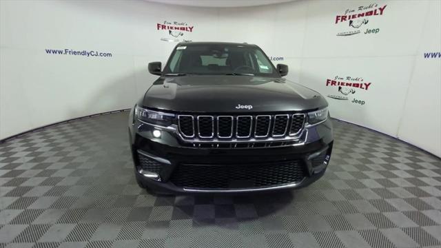 new 2024 Jeep Grand Cherokee car, priced at $40,059