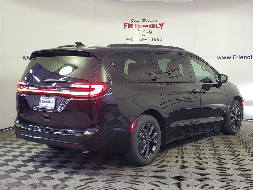 new 2025 Chrysler Pacifica car, priced at $40,993
