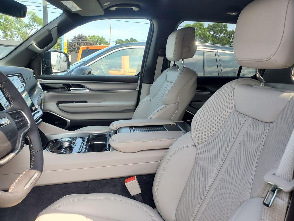 new 2025 Jeep Wagoneer car, priced at $56,989