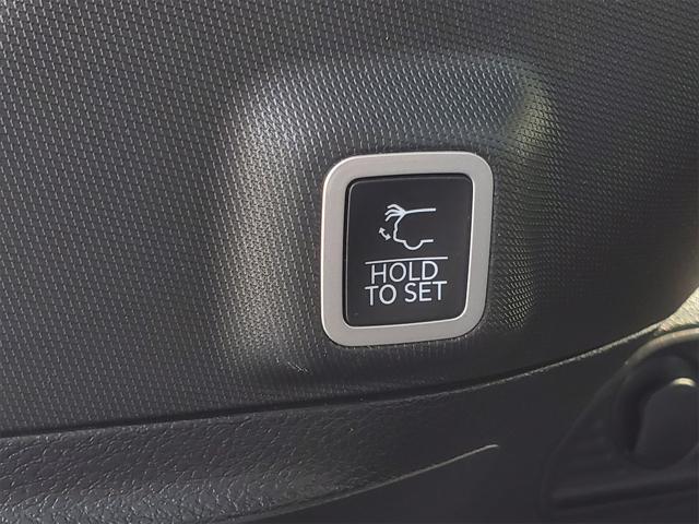 used 2023 Jeep Grand Cherokee car, priced at $33,949