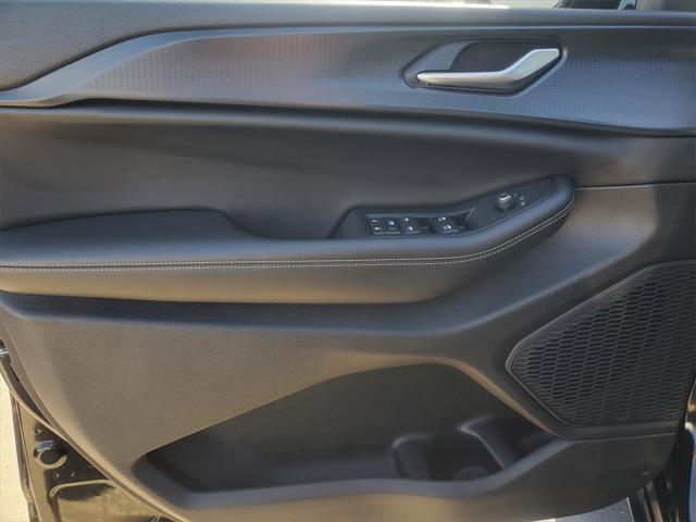 used 2023 Jeep Grand Cherokee car, priced at $33,949