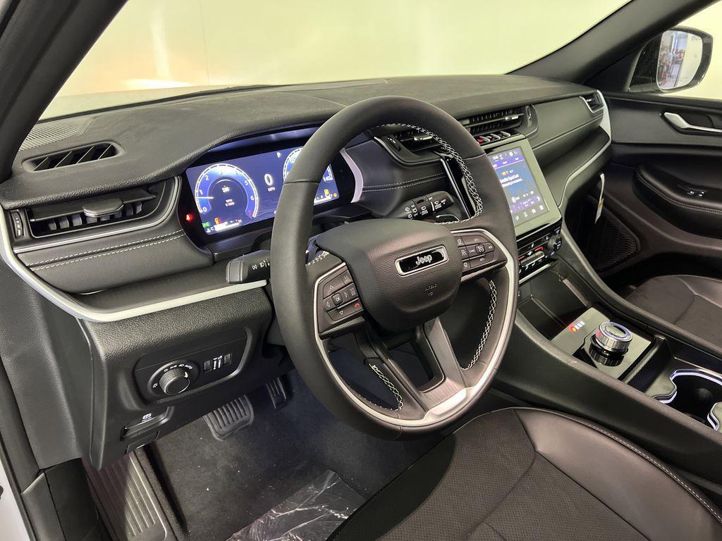 new 2025 Jeep Grand Cherokee L car, priced at $41,881