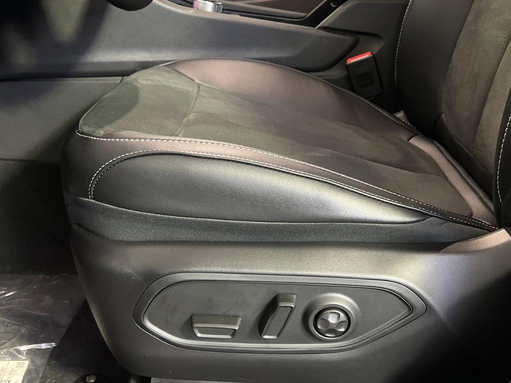 new 2025 Jeep Grand Cherokee L car, priced at $41,881