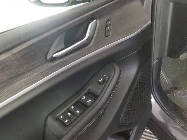 new 2025 Jeep Grand Cherokee car, priced at $41,355