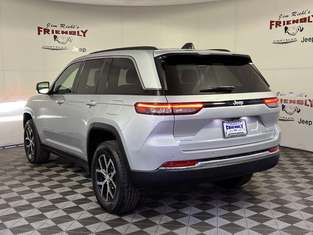 new 2025 Jeep Grand Cherokee car, priced at $37,355