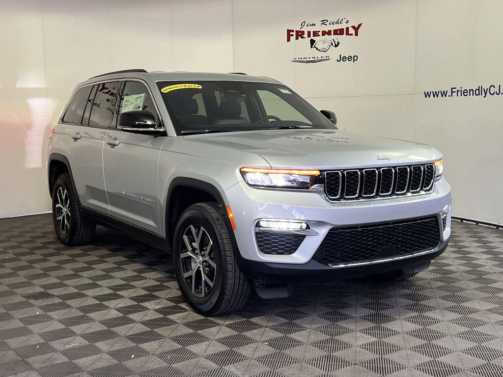 new 2025 Jeep Grand Cherokee car, priced at $37,355