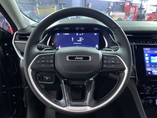 new 2025 Jeep Grand Cherokee car, priced at $38,675