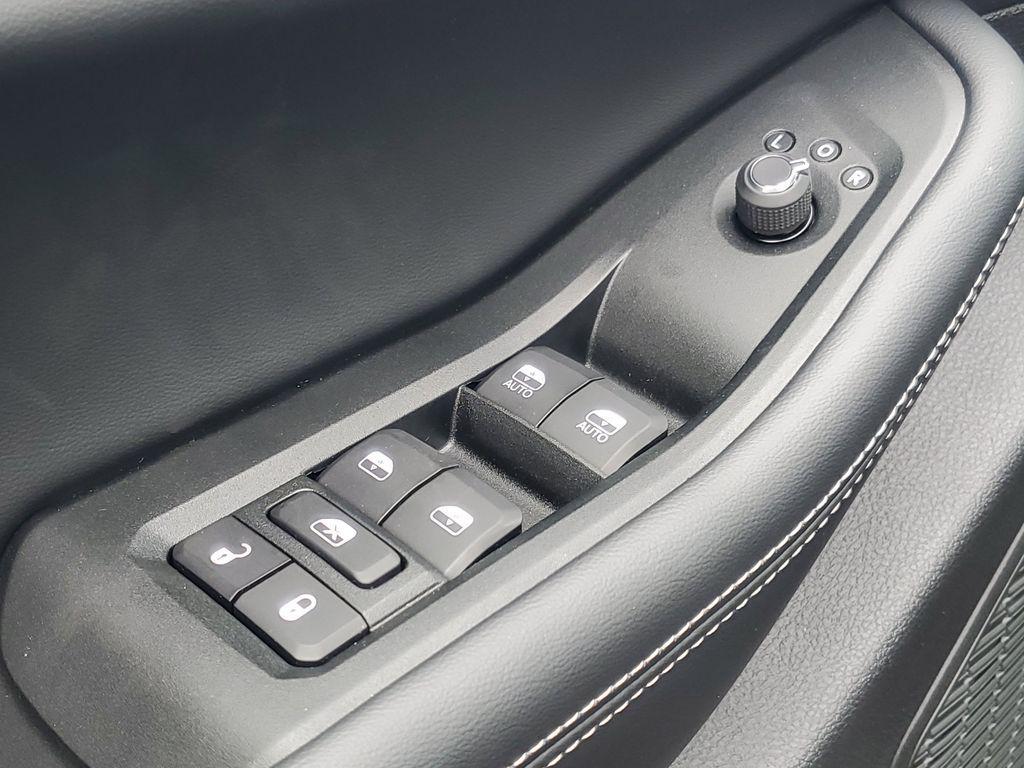 new 2025 Jeep Grand Cherokee L car, priced at $48,947