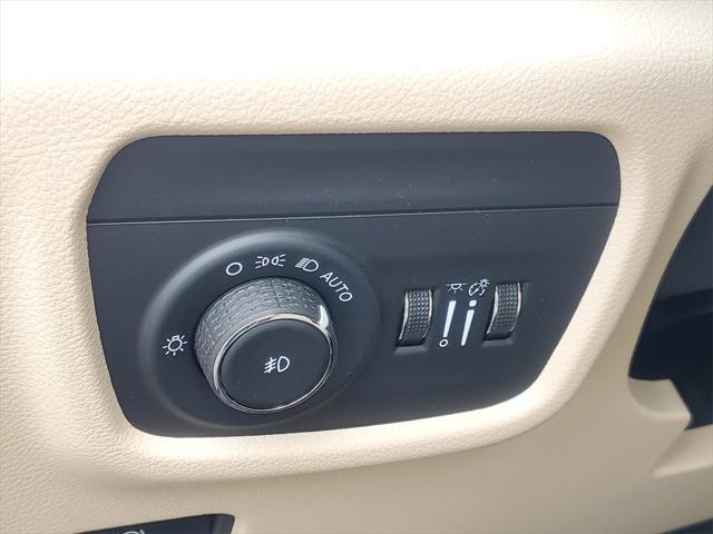 used 2023 Jeep Grand Cherokee car, priced at $34,724