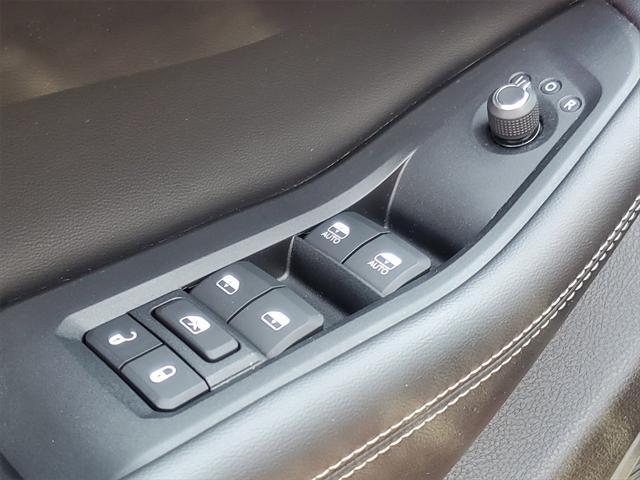 used 2023 Jeep Grand Cherokee car, priced at $34,963