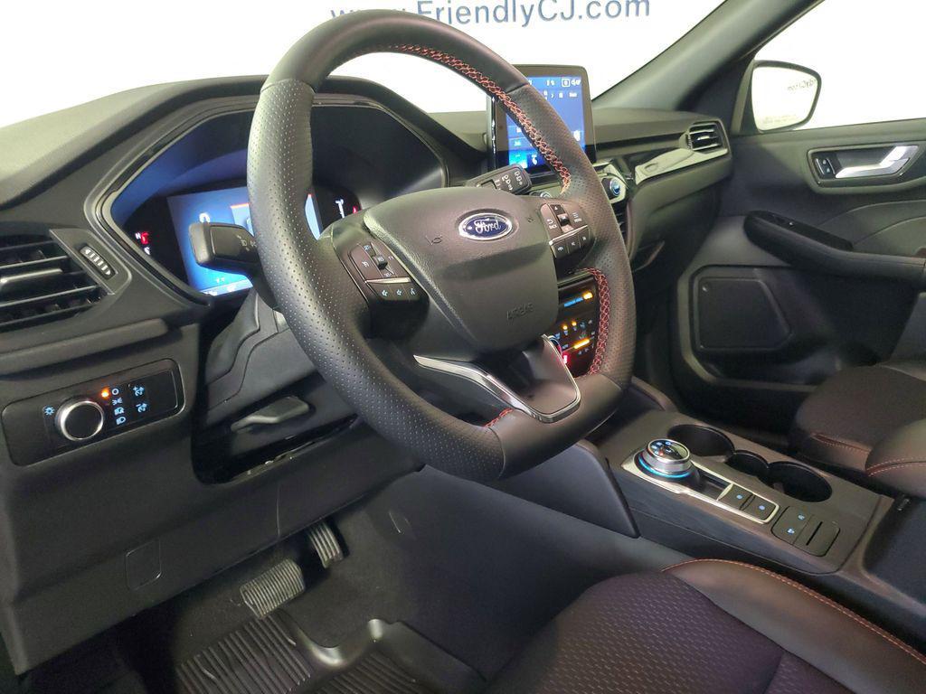 used 2025 Ford Escape car, priced at $31,728