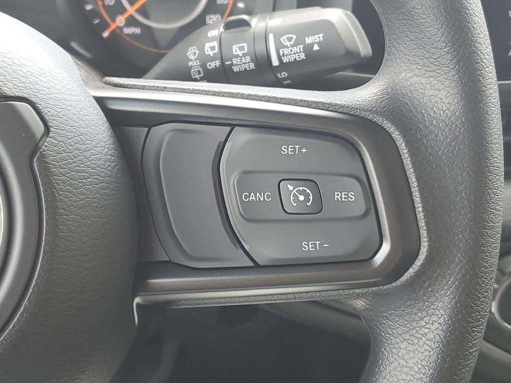 new 2025 Jeep Wrangler car, priced at $40,460