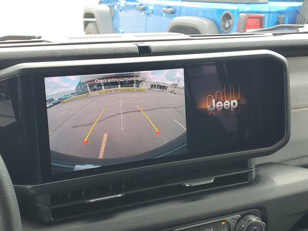 new 2025 Jeep Wrangler car, priced at $40,460