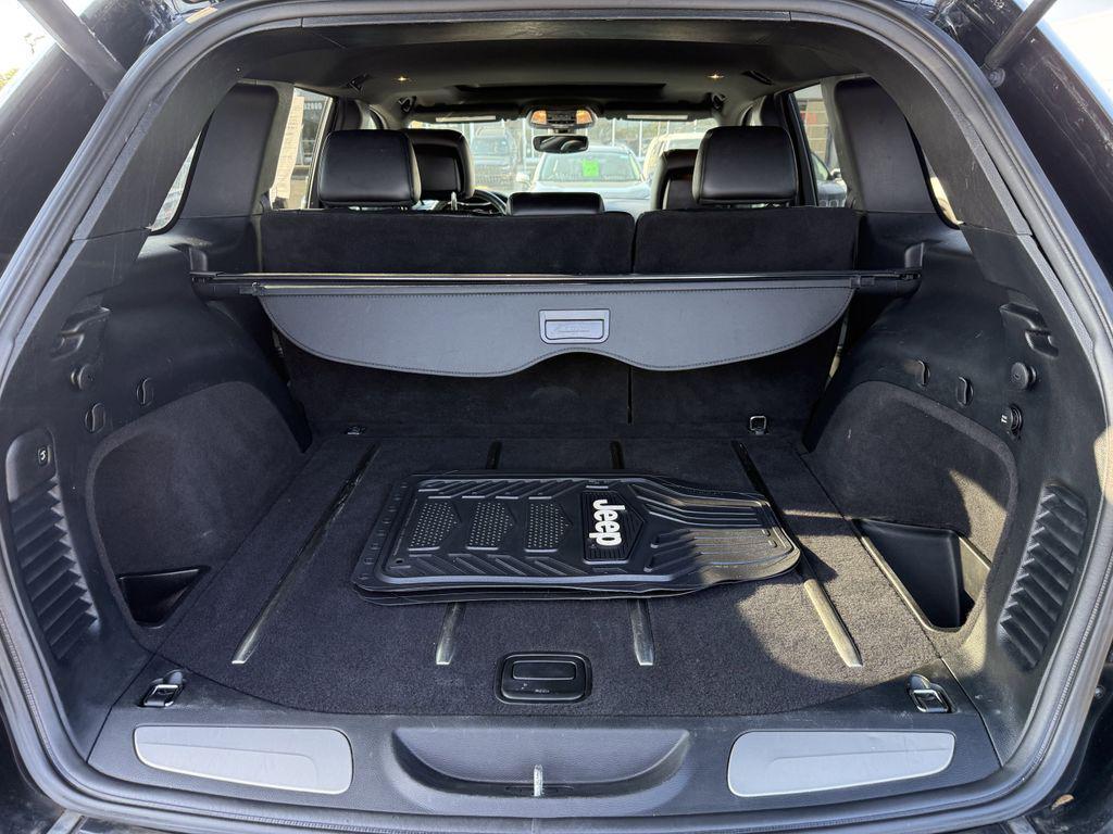 used 2017 Jeep Grand Cherokee car, priced at $14,300