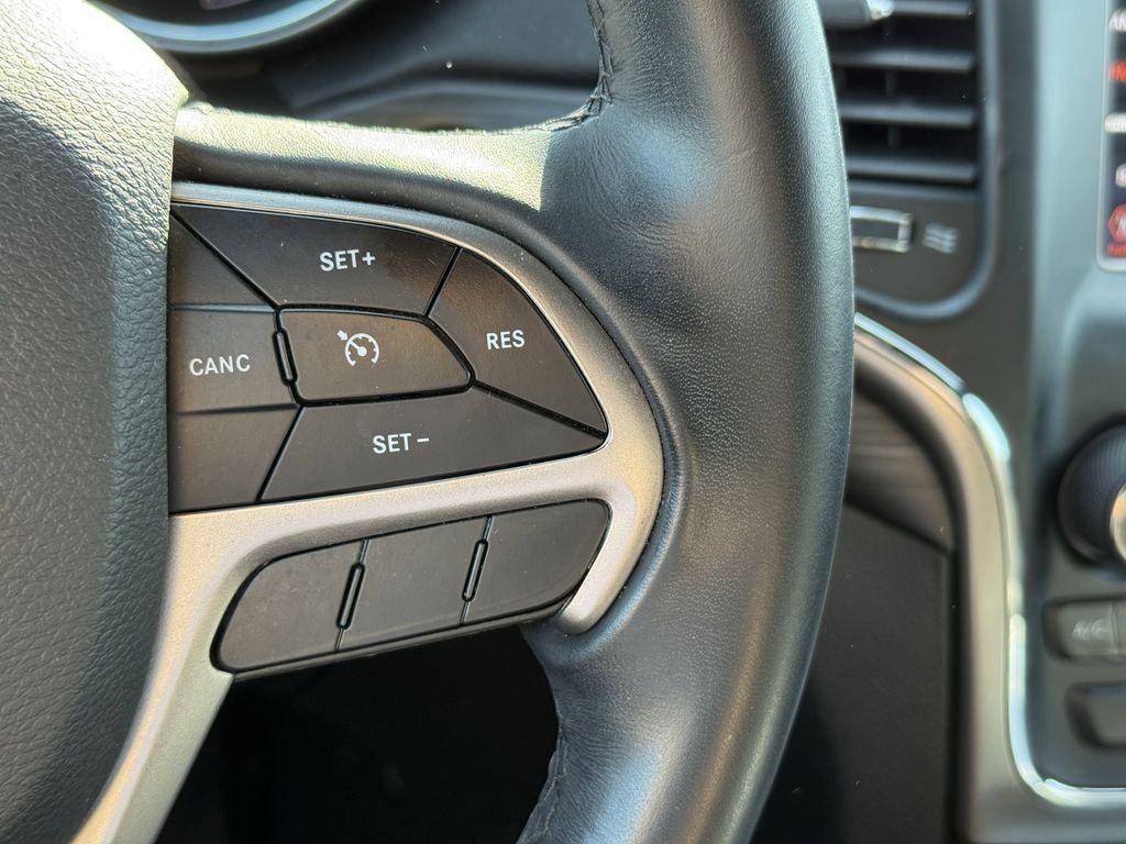 used 2021 Jeep Grand Cherokee car, priced at $24,157