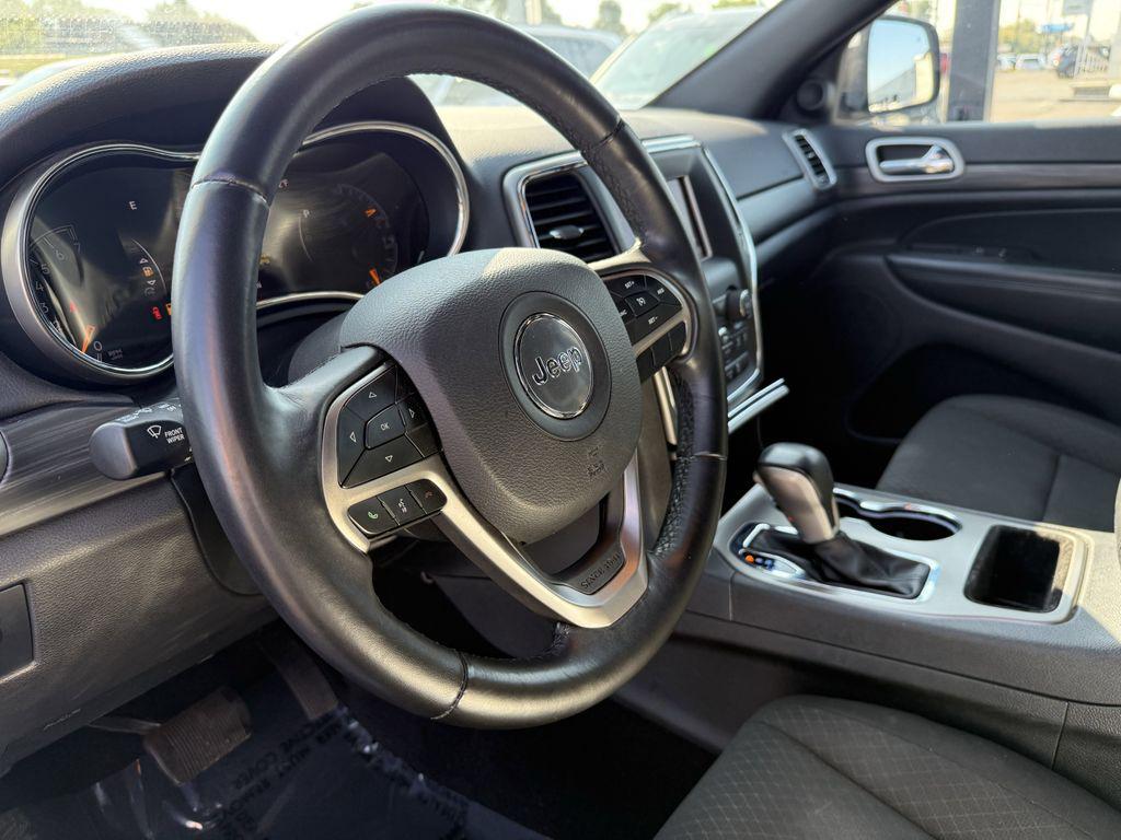 used 2021 Jeep Grand Cherokee car, priced at $24,157