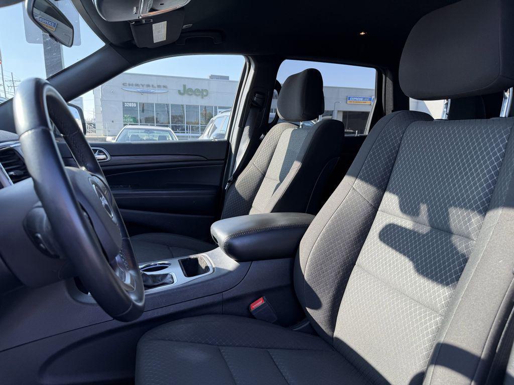 used 2021 Jeep Grand Cherokee car, priced at $24,157