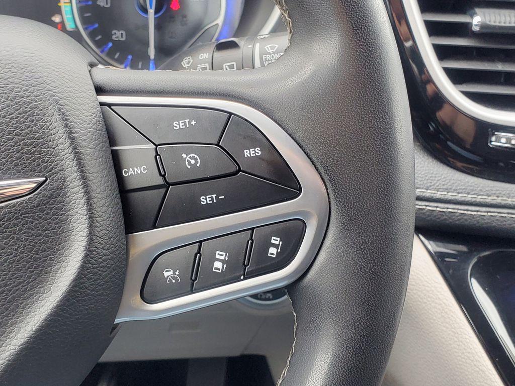 used 2022 Chrysler Pacifica car, priced at $21,664