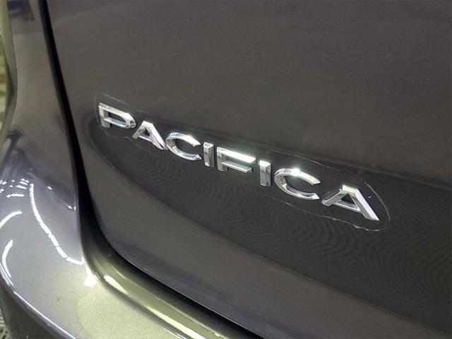 used 2022 Chrysler Pacifica car, priced at $21,924