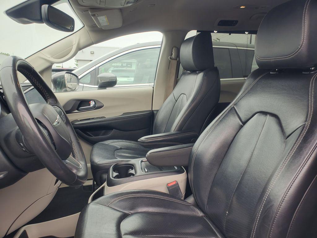 used 2022 Chrysler Pacifica car, priced at $21,664