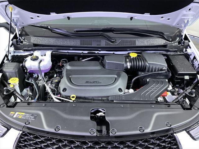 used 2023 Chrysler Pacifica car, priced at $24,000