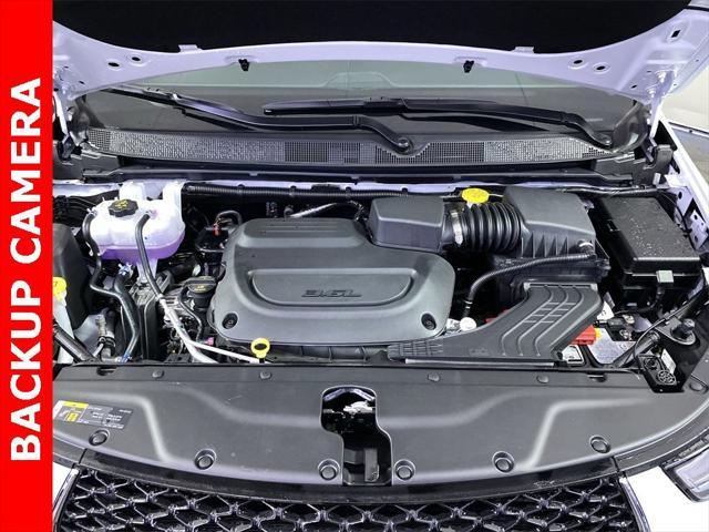 used 2023 Chrysler Pacifica car, priced at $22,087