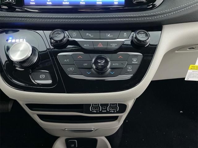 used 2023 Chrysler Pacifica car, priced at $24,000