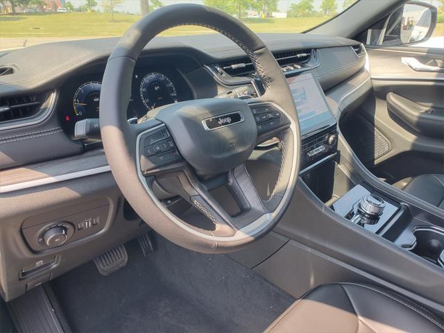 new 2025 Jeep Grand Cherokee car, priced at $42,096