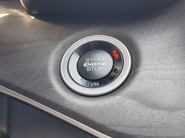 new 2025 Jeep Grand Cherokee car, priced at $42,096