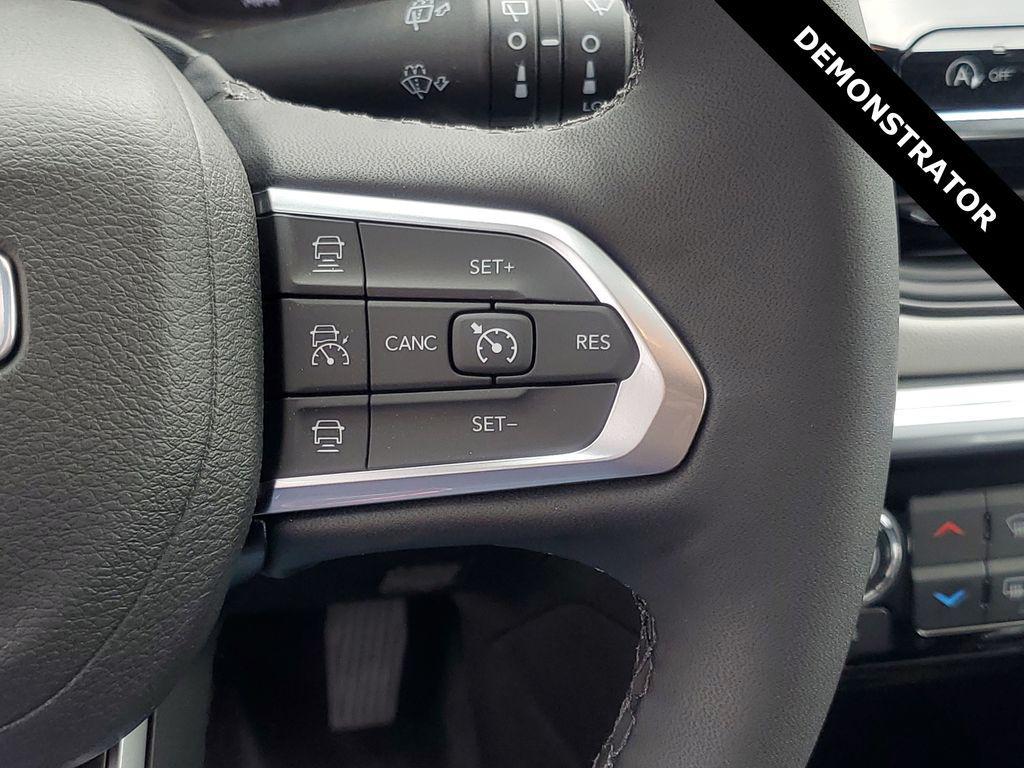 new 2025 Jeep Compass car, priced at $29,189