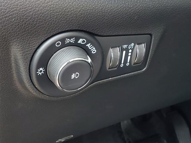 new 2025 Jeep Compass car, priced at $30,985